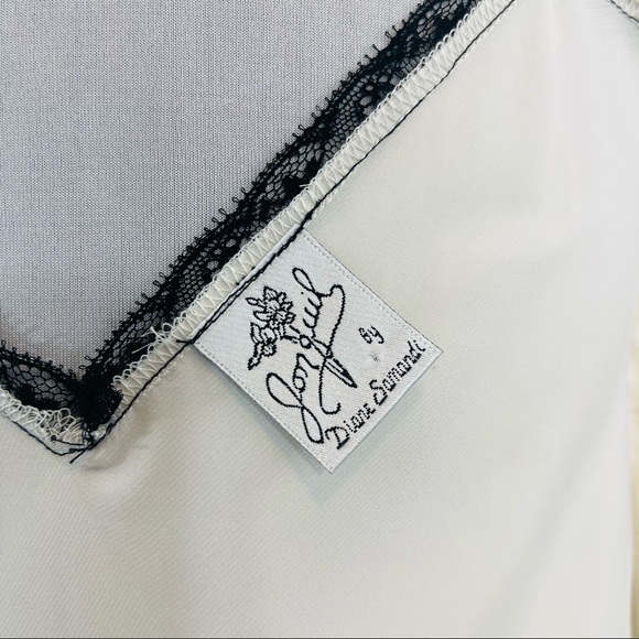 Jonquil “Dominique” ivory pink & black chemise with pleats and lace size M - Picture 8 of 8